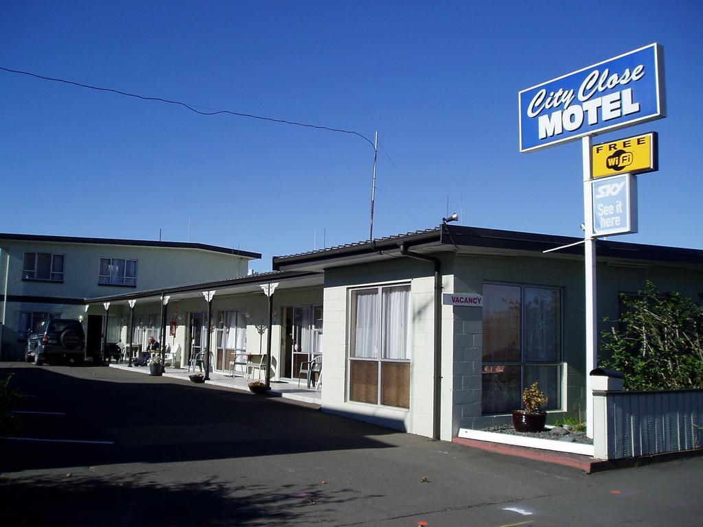 City Close Motel Napier Bagian luar foto