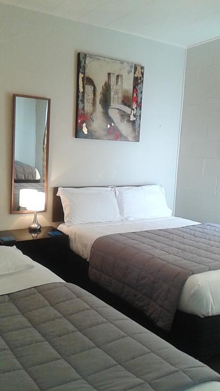 City Close Motel Napier Bagian luar foto