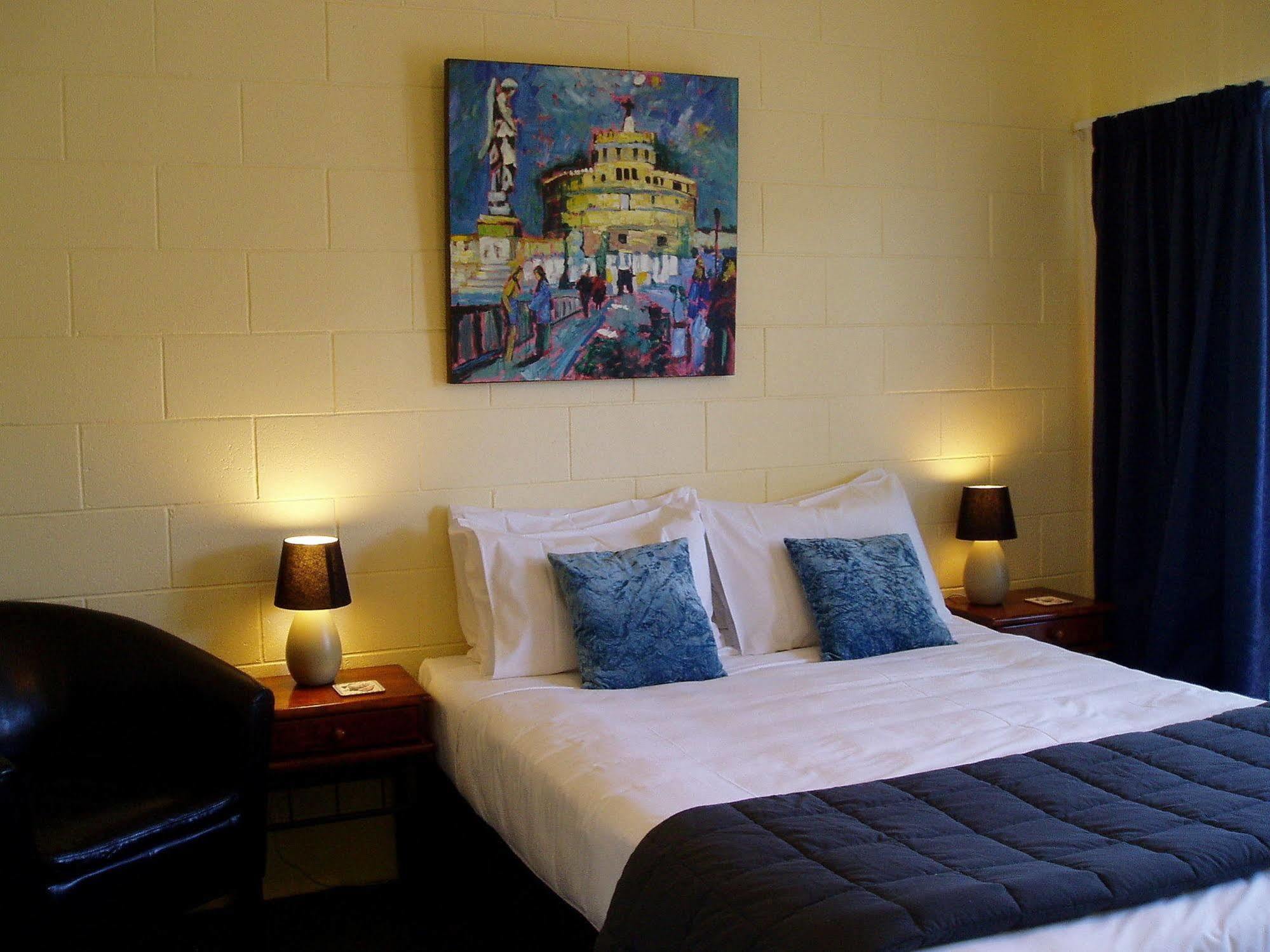 City Close Motel Napier Bagian luar foto